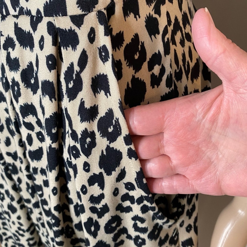Cheeta print dress with pockets Sz.M - Picture 3 of 6